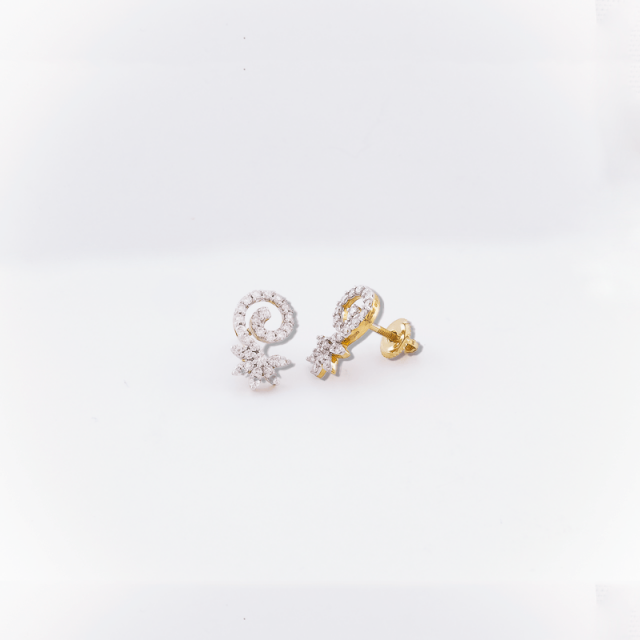 V.M.Ornaments Chic 18K Yellow Gold Diamond Tops